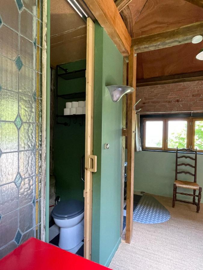 Jolie Cabane Avec Jacuzzi Pour Les Amoureux De La Nature Tullins Eksteriør bilde